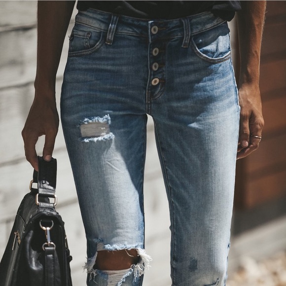 NWT KanCan Midrise Button Fly Mom Girlfriend Jeans - Picture 9 of 11